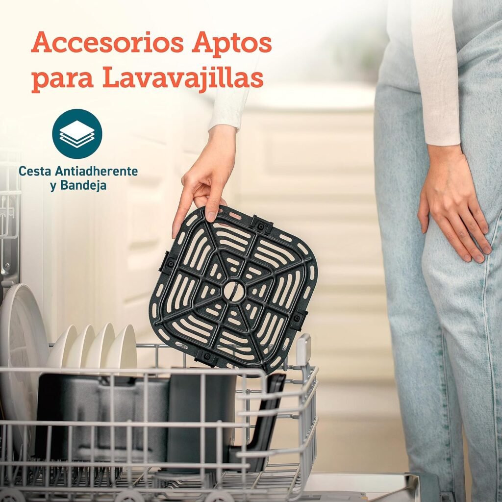 Cesta antiadherente y bandeja de la freidora COSORI L501 aptas para lavavajillas, ideal para facilitar la limpieza tras cada uso